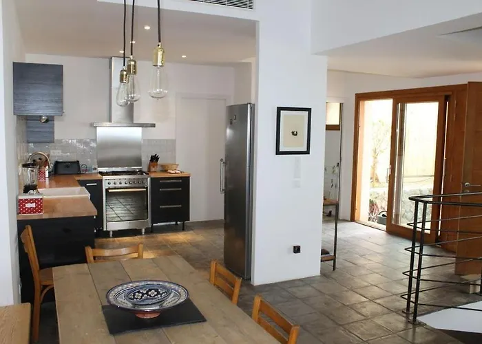 Villa Luciola, With Sea View And Sunset